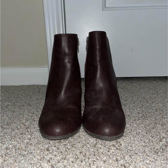 Brown Ankle Boots - Picture 1 of 3